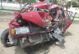 En estas condiciones quedó el auto en el que viajaba el querido profesor pacasmayino Luis Farro Reátegui. (Fotos Pacasmayo en la Noticia)