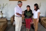 Fiorela Nolasco se entrevistó con el alcalde de Trujillo, Elidio Espinoza. (Foto cortesía MPT)