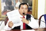 Gerente de Educación y sus funcionarios son cuestionados por supuestamente favorecer a sus allegados. (Foto: La República)