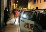 Esta madrugada fueron detenidos homosexuales y prostitutas que hacían escándalos en la vía pública. (Foto cortesía)