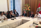 El titular del Mintra, Daniel Maurate, se reunió con los alcaldes provinciales de La Libertad. (Foto cortesía)