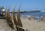 El balneario de Huanchaco es uno de los más afectados ante los desastres naturales. (Foto referencial)