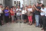 Moradores indignados temen el corte del servicio de agua. Foto: Trujillo en Línea