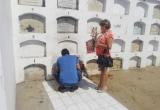 Un nombre se esconde en los pabellones de Miraflores. Nadie sabe quién es, solo que concede milagros. Foto: Trujillo en Línea