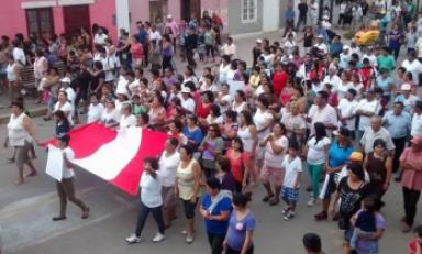 La población de Cartavio se volcó esta tarde a las calles para exigir la reconciliación en su pueblo y también la paz.