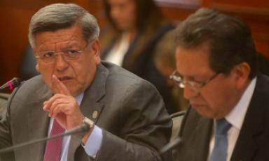 César Acuña presidente de la ANGR en reunión intergubernamental del Minedu.(Foto cortesía)