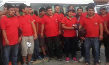 Se movilizaron a la plaza de armas para exigir que no los sancionen. Foto: Trujillo en Línea