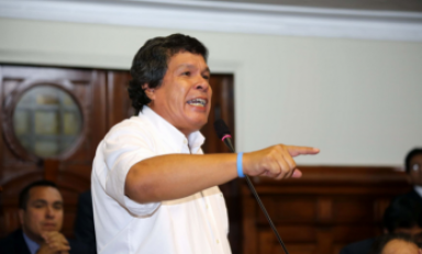El congresista por Ancash, Heriberto Benítez, calificó de injusta la sanción impuesta en su contra. (Foto Internet)