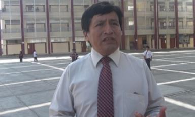 Hace tres meses alumnos no tienen agua y trabajadores hacen malabares para limpiar el plantel. Foto: Trujillo en Línea