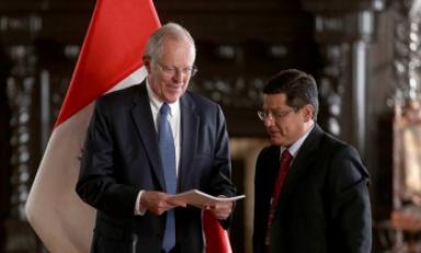 Ex Defensor del Pueblo, Eduardo Vega, entregó informe final de la Comisión de Integridad.
