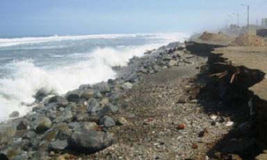 La Marina de Guerra elaborará un diagnóstico de la erosión costera en el litoral peruano, incluyendo las playas de Trujillo.(Foto Internet)