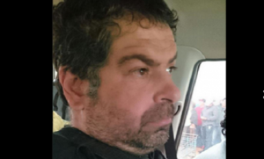 El prófugo Martín Belaunde Lossio cuando es trasladado por la Policía Boliviana. (Foto agencias-Internet)