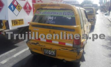 Vehículo del Gran Marquez con el colorido mensaje sería parte de la contracampaña a la revocatoria de Elidio. Foto: Trujillo en Línea