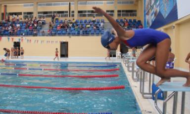Sólo tres piscinas, de las 20 que hay en Trujillo, están no aptas para recibir a los bañistas. (Foto cortesía MPT)