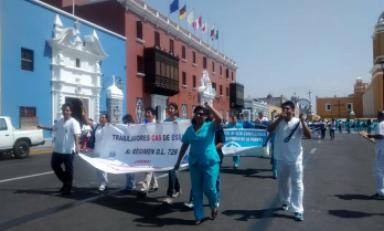 Son 1600 trabajadores CAS laborando en EsSalud. Foto: Trujillo en Línea