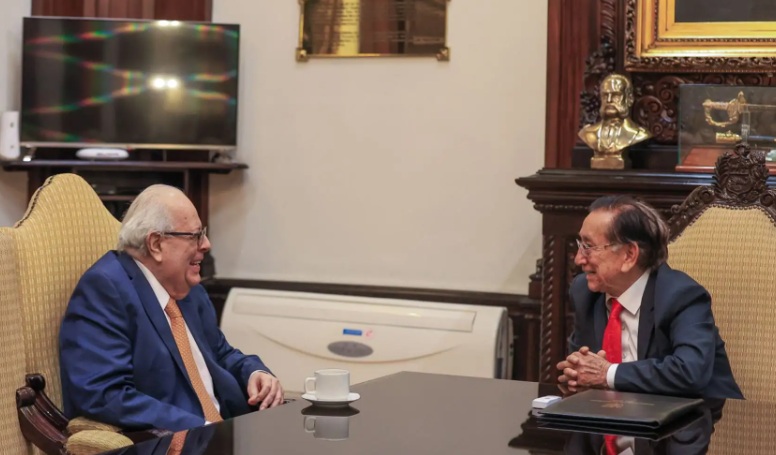 Presidente José María Balcázar y titular del BCR se reunieron en Palacio de Gobierno