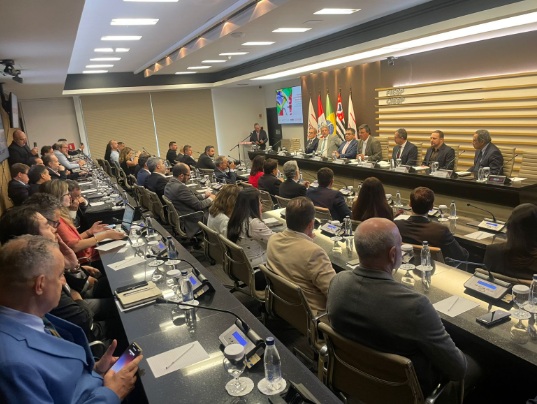 Promueven en São Paulo proyectos logísticos para fortalecer corredores Perú–Brasil