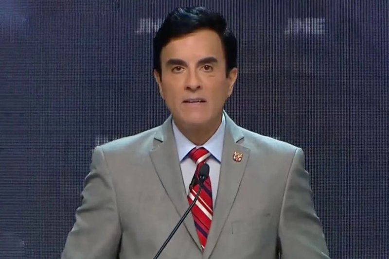 Candidato Carlos Espá plantea un cambio en la política penitenciaria en el país