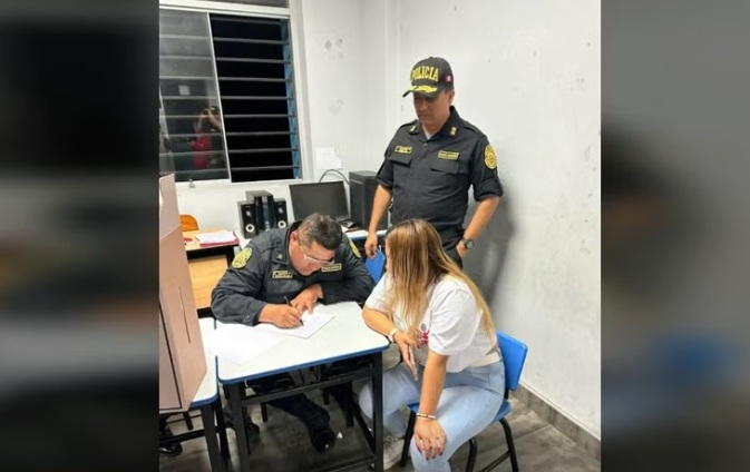 Trujillo: detienen a fiscalizadora del JNE tras romper 18 cédulas de votación válidas durante conteo de votos