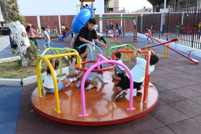 Trujillo: la MPT inauguró tres modernos parques en urbanizaciones de la ciudad