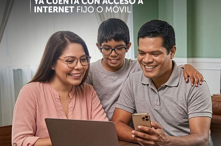 Aumenta a 96 % los hogares peruanos que tienen acceso a internet fijo o móvil, según encuesta