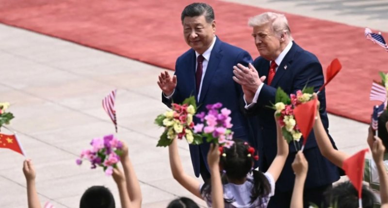Trump celebra conversaciones "extremadamente positivas y productivas" con Xi Jinping