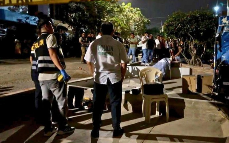 Delincuentes acribillan de 15 balazos a joven en Florencia de Mora