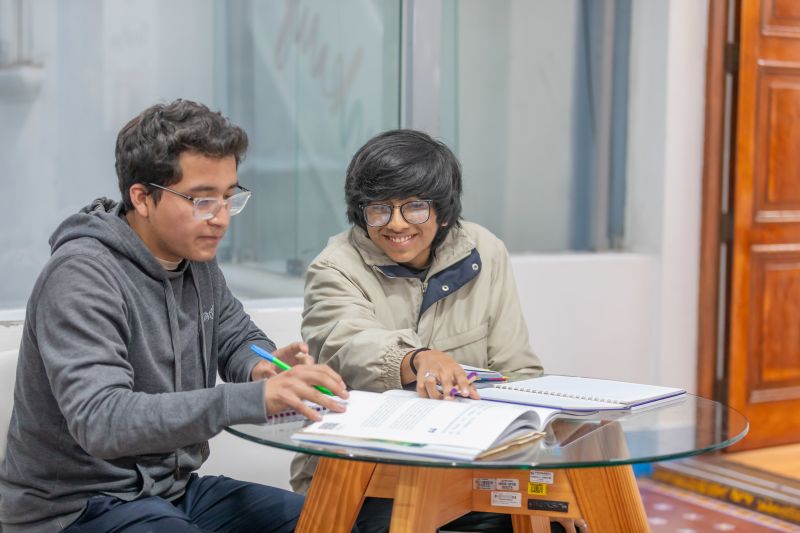 A partir del 15 de junio se puede postular a más de 200 vacantes de Beca Perú