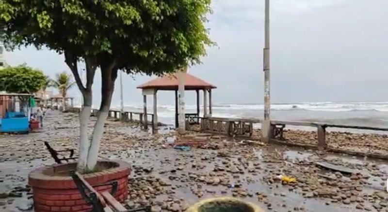 Pacasmayo: mar se desborda por fuerte oleaje anómalo