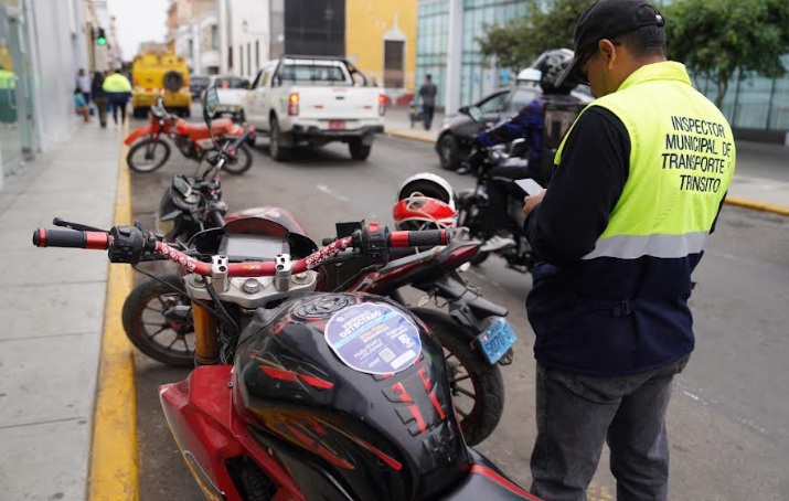 Foto papeletas se aplicarán también en avenidas fuera del centro histórico de Trujillo