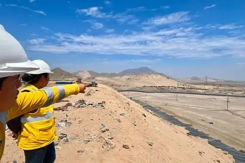 OEFA supervisa el relleno sanitario de Trujillo para prevenir riesgos ante fenómeno El Niño.