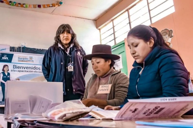 ONPE: Se pueden presentar excusas al cargo de miembro de mesa