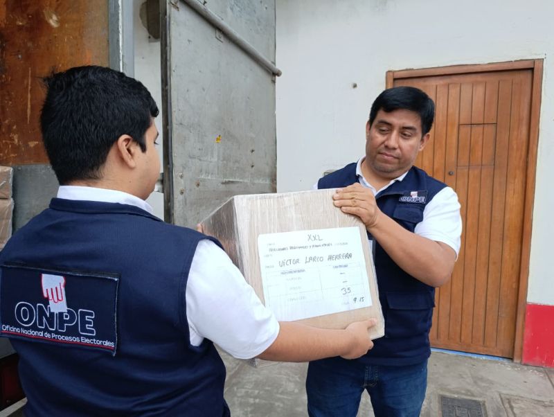 ODPE Víctor Larco Herrera recibe material para capacitar a actores electorales