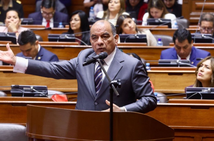 Tres diputados de Obras retiran sus firmas de moción de censura contra ministro Astudillo y suspenden sesión del pleno
