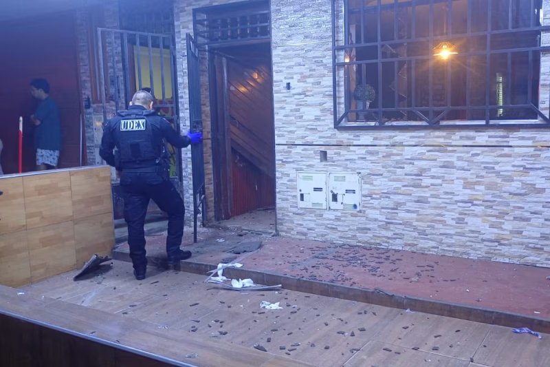 Delincuentes atacan con dinamita restaurante en Florencia de Mora y exigen S/ 50 mil