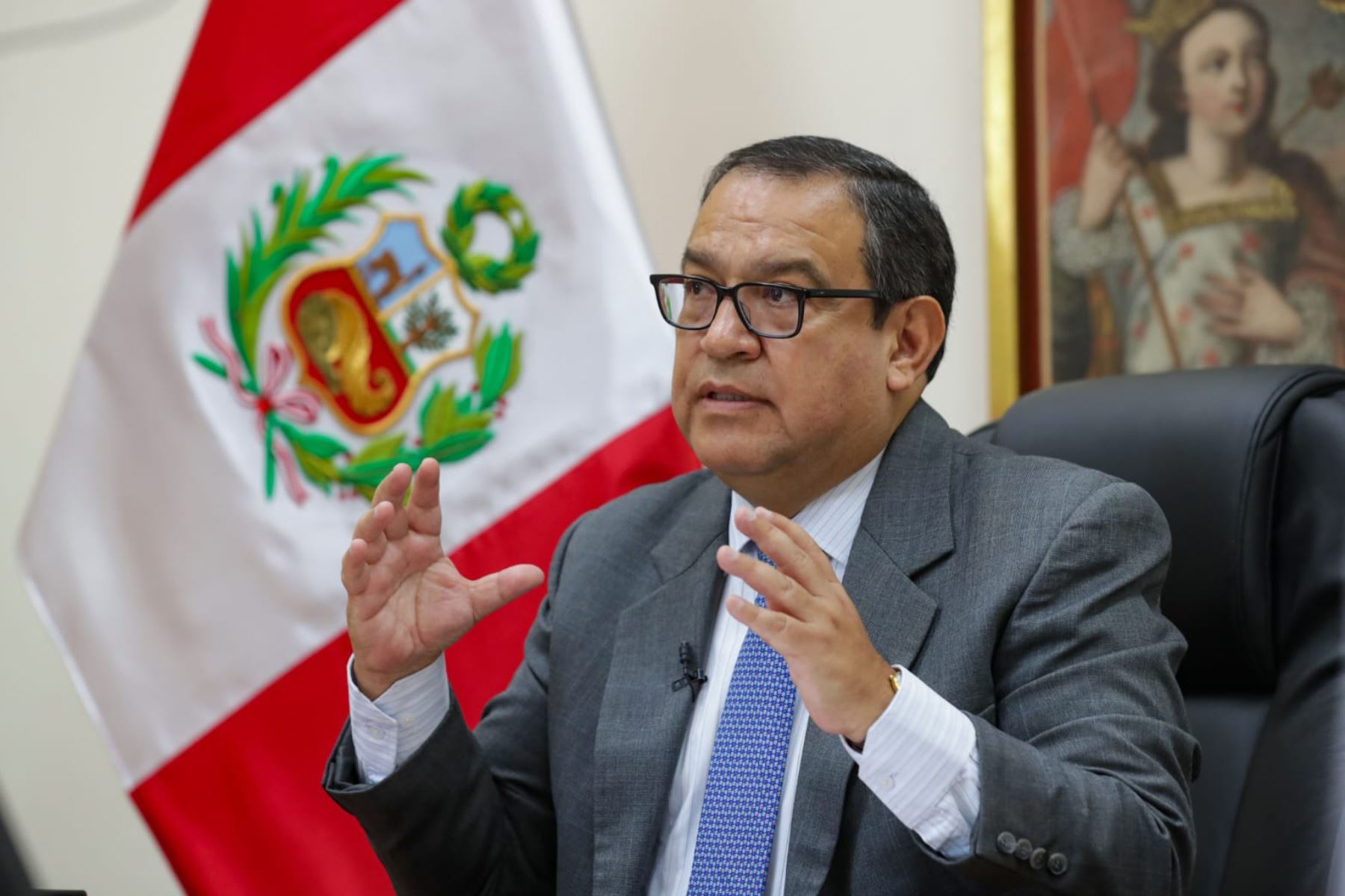 Otárola: Perú está en diálogo con países vecinos para tratar el tema migratorio