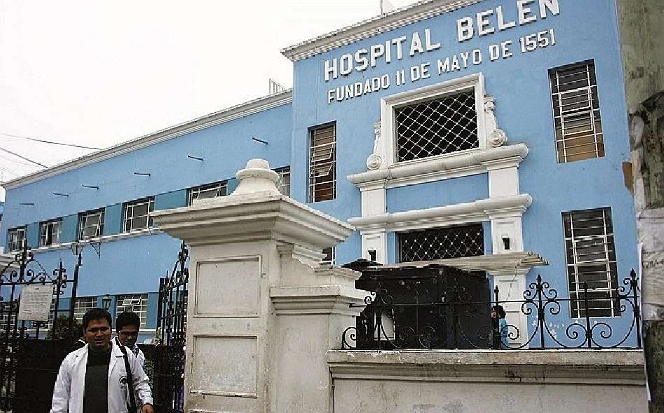 Decano del colegio médico asegura que hospitales son bombas de tiempo y autoridades no hacen nada