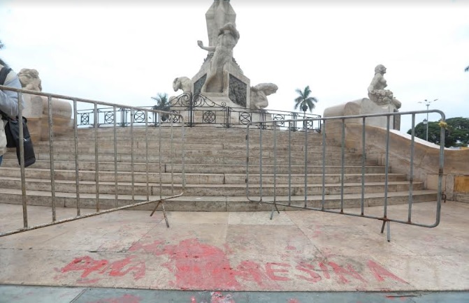 Manifestantes dañan instalaciones de la Plaza Mayor de Trujillo