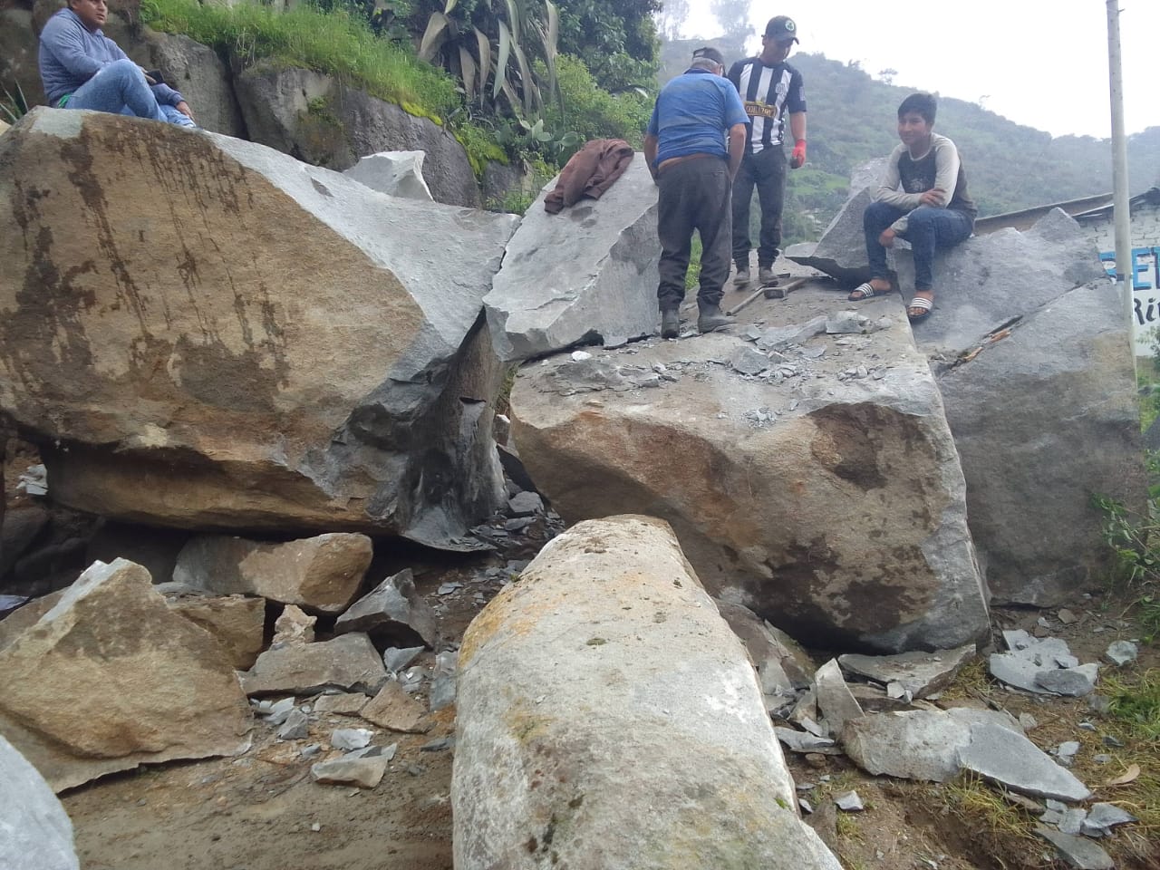 Fuertes lluvias dejan aislados pueblos del distrito de Sinsicap