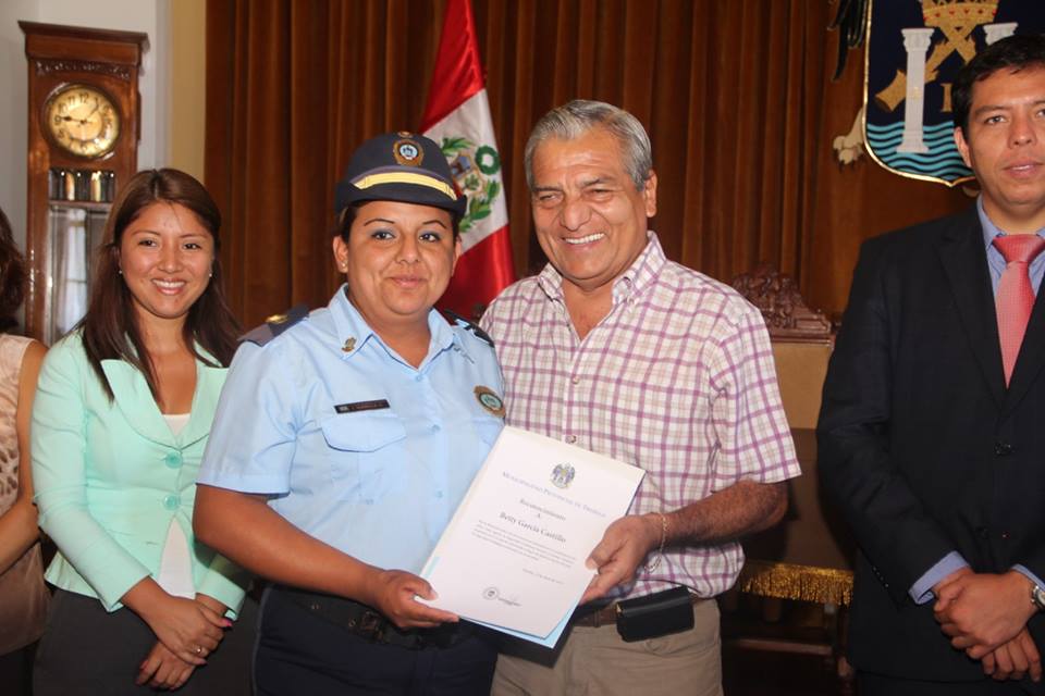 Regidor Carlos Fernández cuestiona actitud contradictoria de Elidio Espinoza