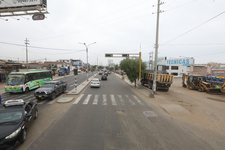 Alcalde de Trujillo anuncia que pronto iniciarán trabajos de rehabilitación de pistas y veredas