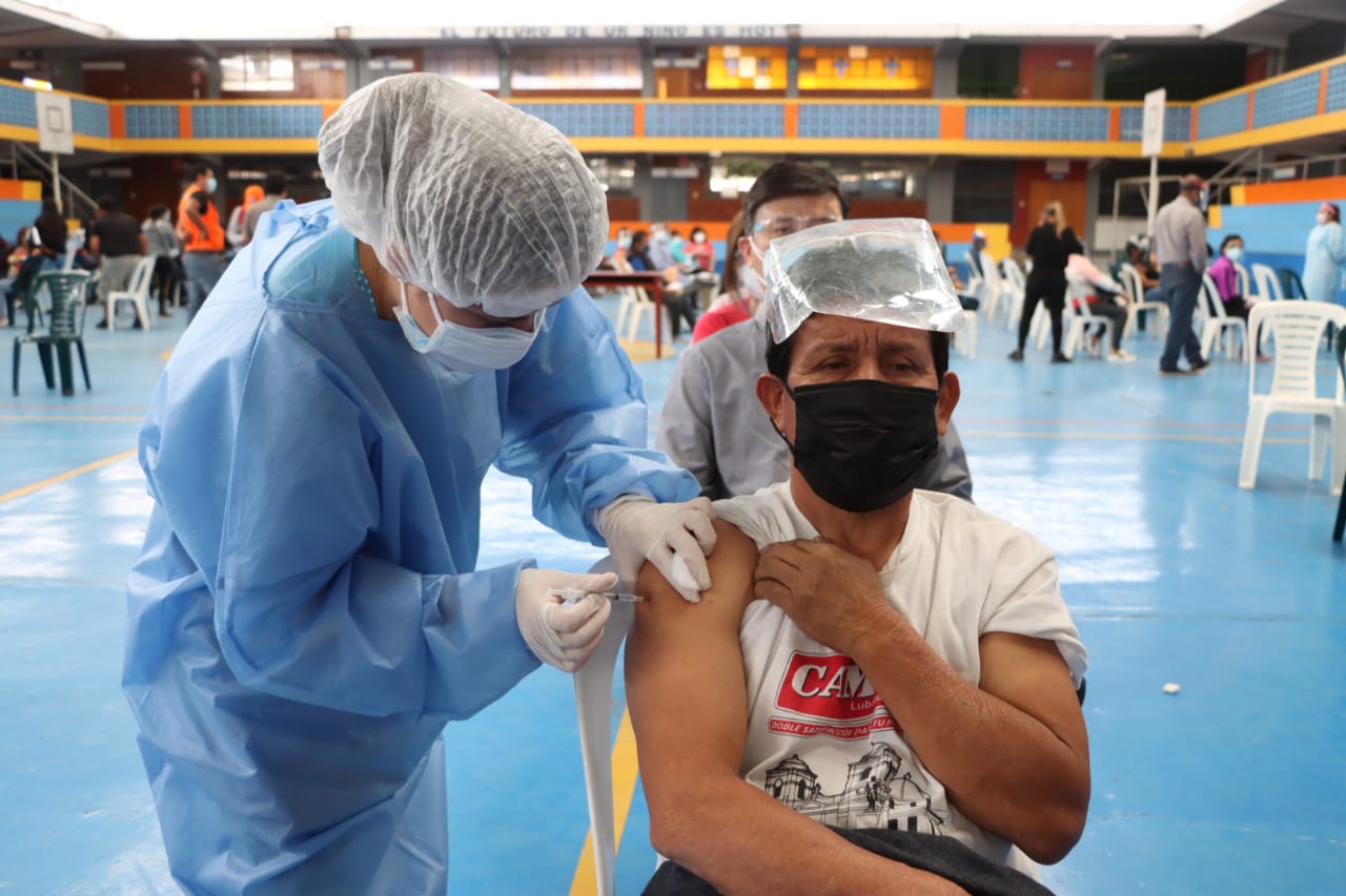 La Libertad sigue a la espera de la vacunación a mayores de 50 