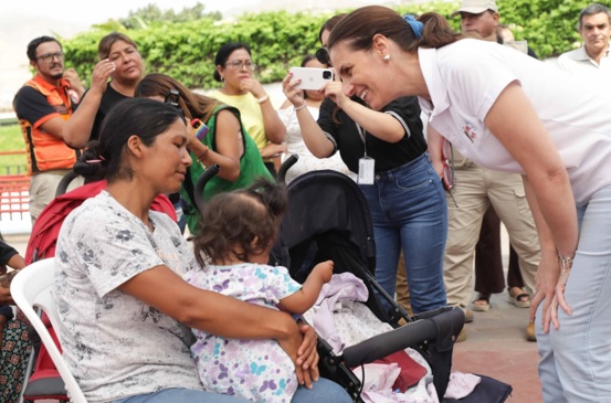 Ministerio de Vivienda entregó 325 bonos de arrendamiento en regiones afectadas por lluvias