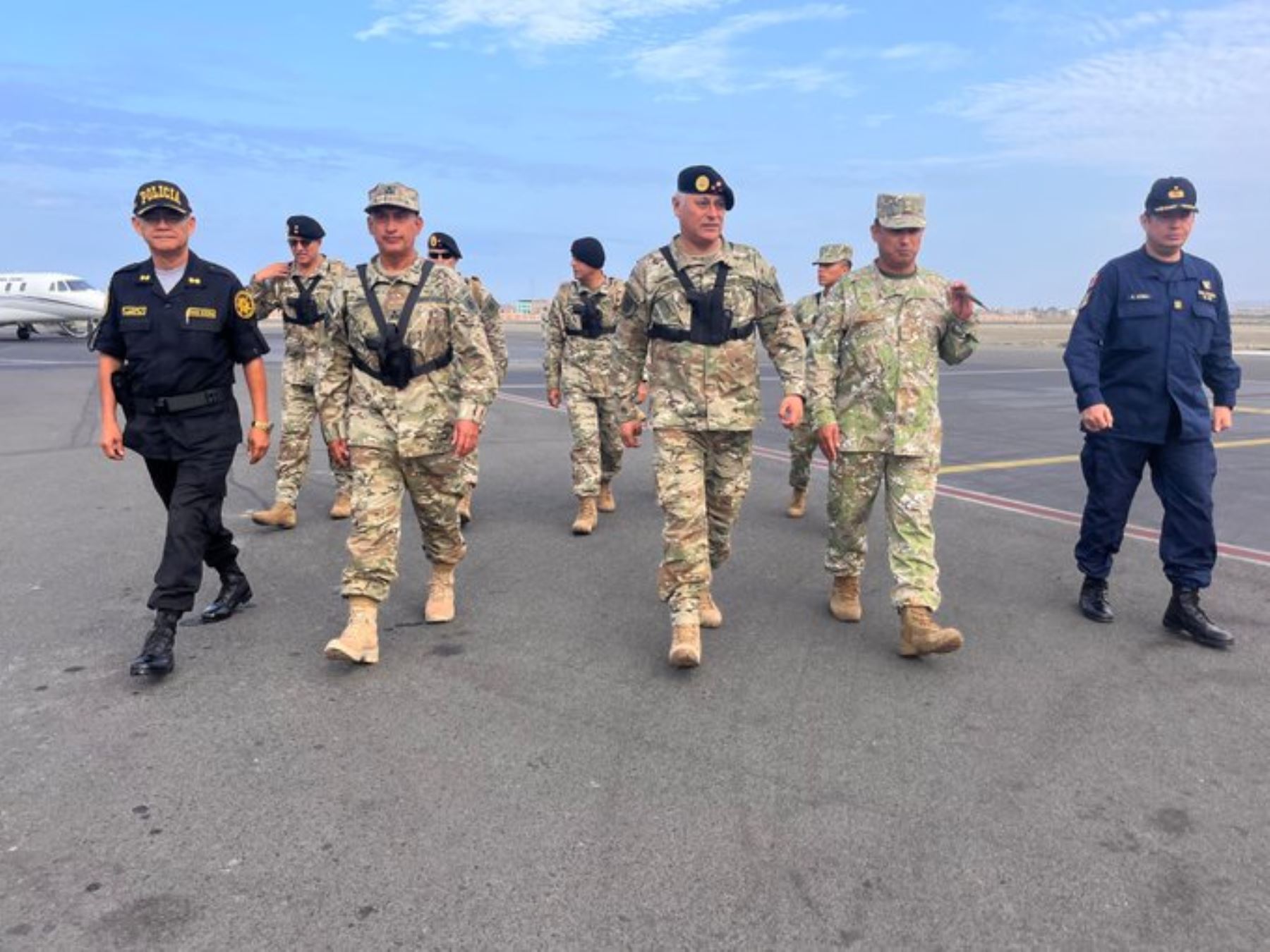 La Libertad: Jefe del CCFFAA llega a Trujillo por declaratoria de emergencia