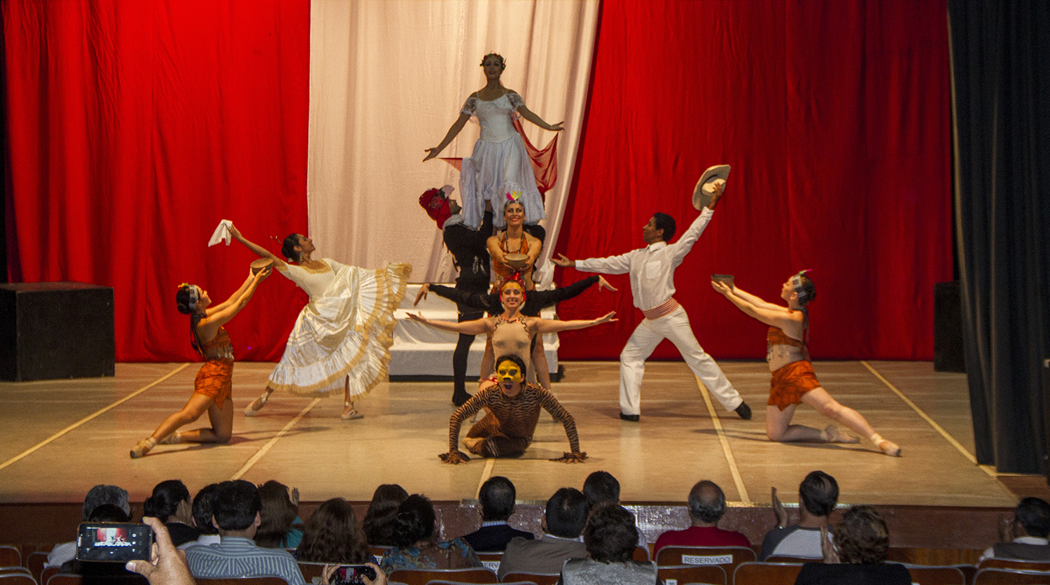 Ofrecen espectáculo artístico gratuito en homenaje al Perú