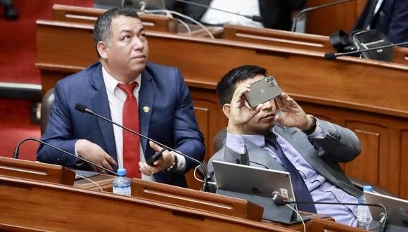 Congresista Espinoza pide que Lady Camones quede fuera de la presidencia de la SAC