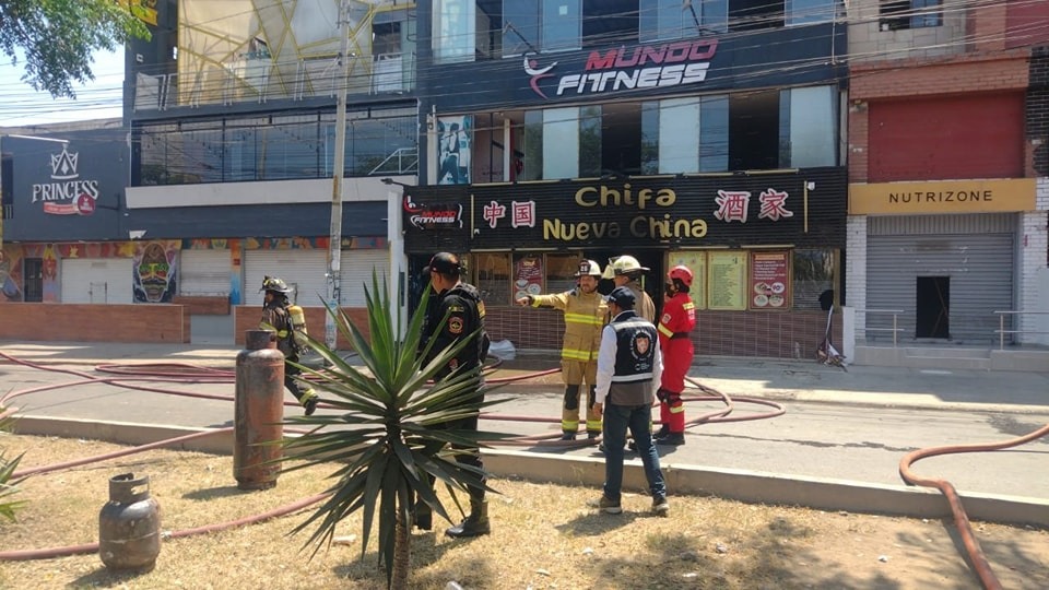  Se registró incendio en el primer piso donde funciona la chifa “Nueva China”
