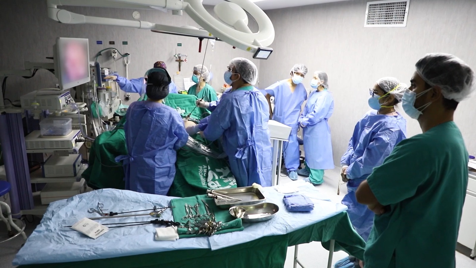 EsSalud: médicos del hospital Lazarte encuentran un crucifijo en el esófago de una bebé y le salvan la vida