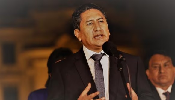 Cerrón pide permiso al PJ para viajar a Rusia en medio de investigaciones