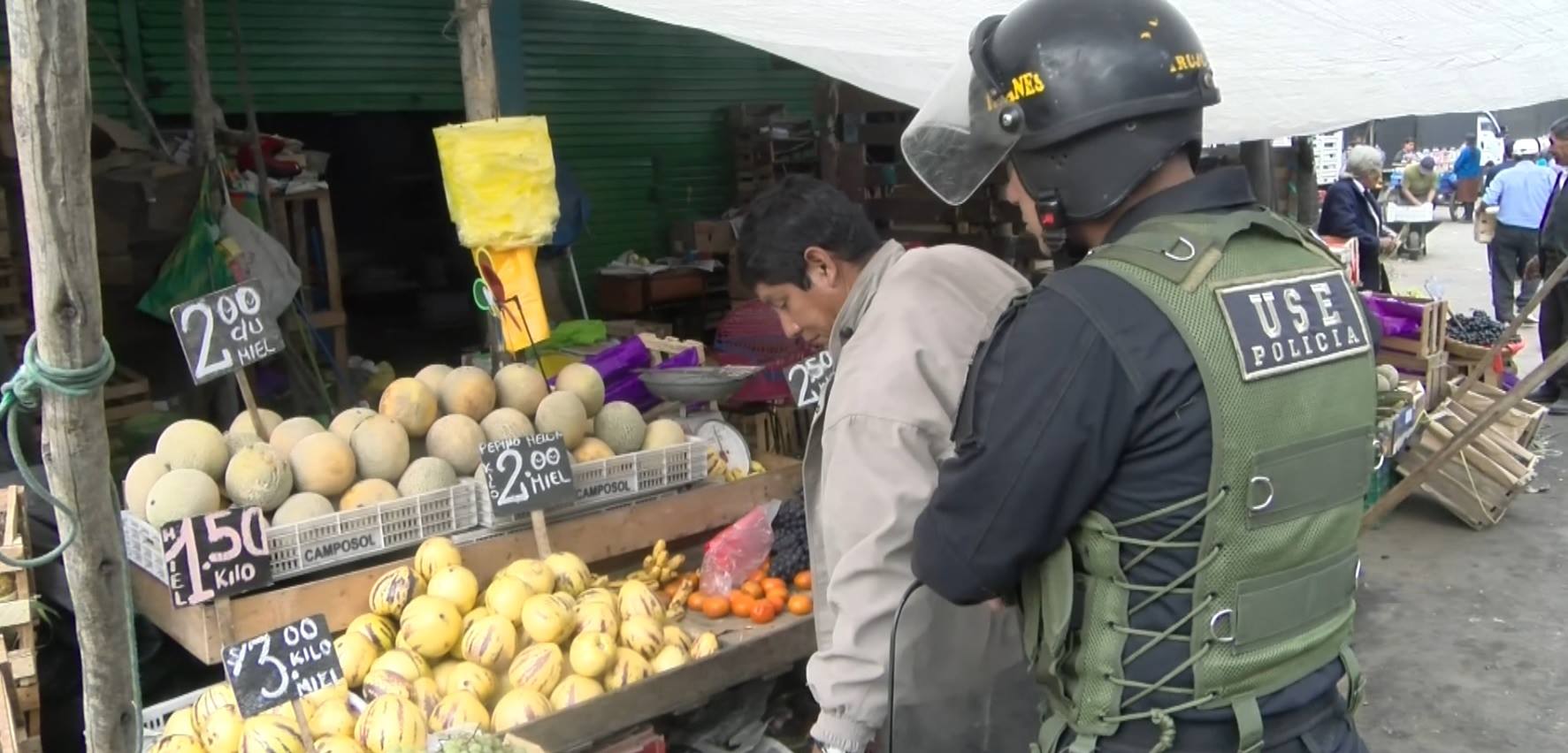 Decomisan contenedores hurtados en mercado La Hermelinda 